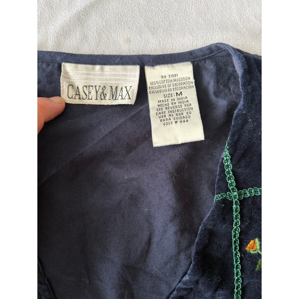Casey and Max Woman's Vintage 90s Floral Velvet Vest Size Medium Cottage - Picture 3 of 5